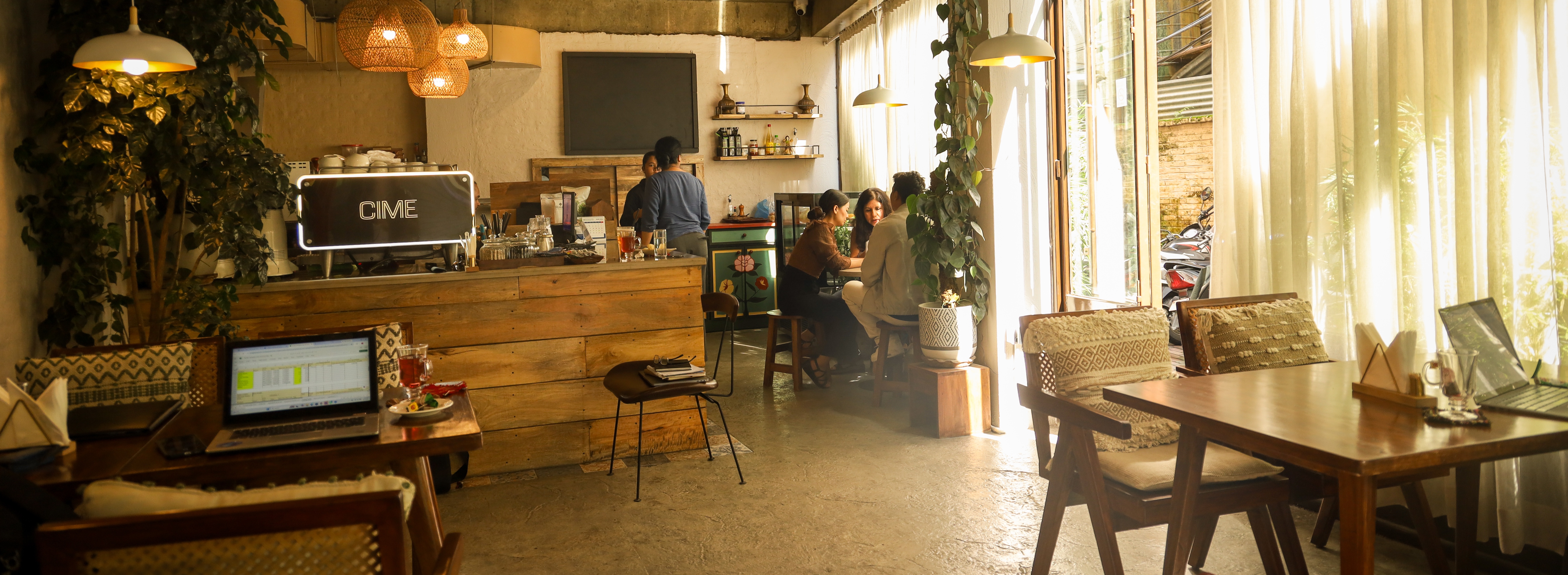 Cafe ambience